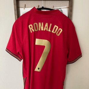Nike Authentic Portugal 20/21 C. Ronaldo Jersey - Large